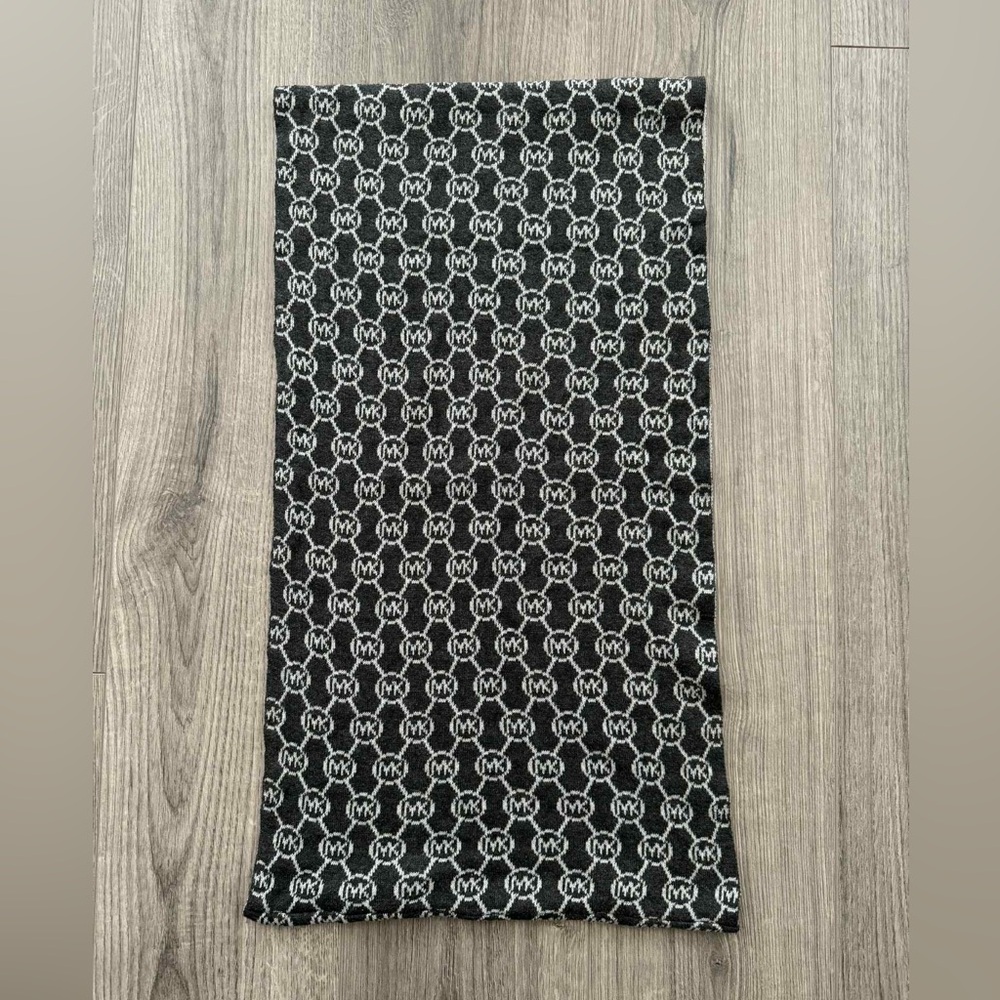 Michael Kors Monogram Black and White Scarf